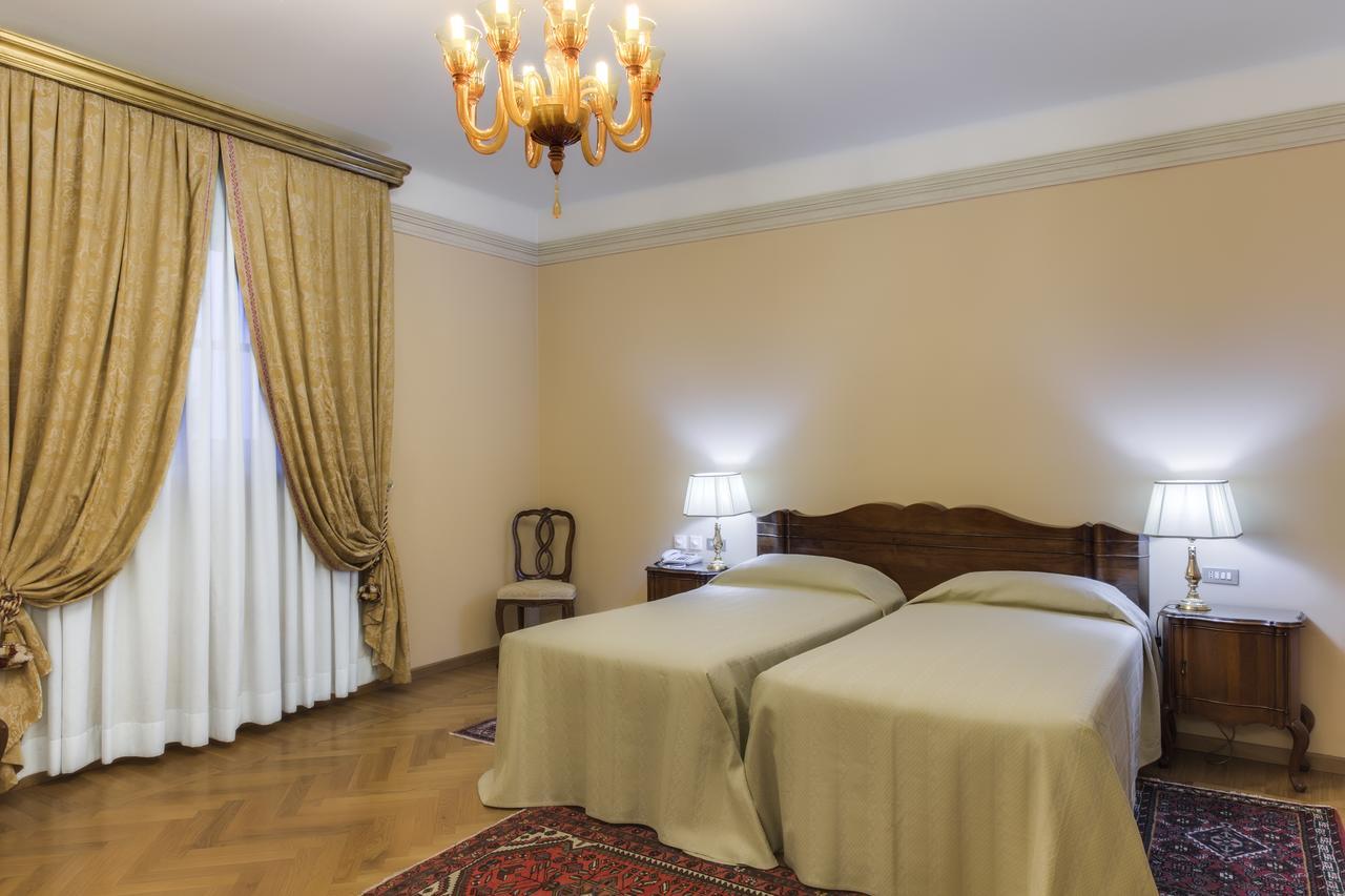 Villa Fenaroli Palace Hotel Rezzato Kültér fotó